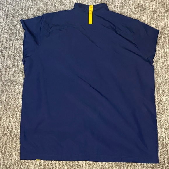 Men’s Under Armour Loose Gear Essentials Woven Track Jacket - Picture 2 of 3